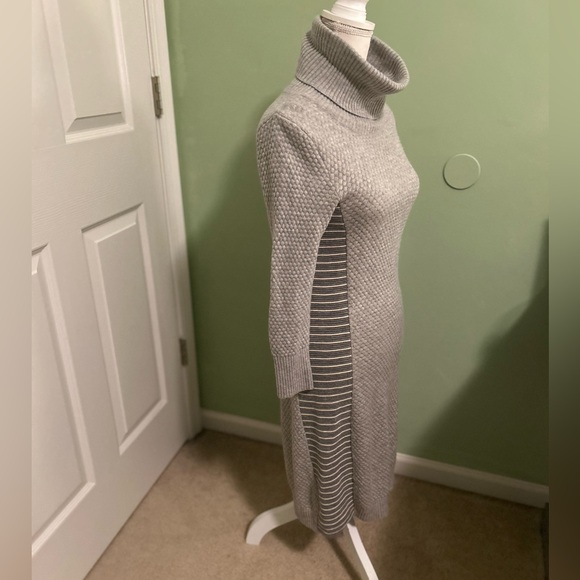 Athleta Gray Turtleneck Sweater Dress - Picture 4 of 11